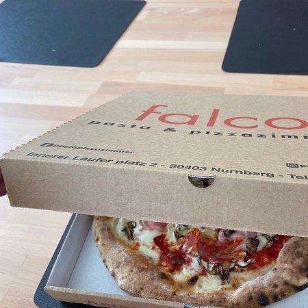 Falco Pasta & Pizzazimmer